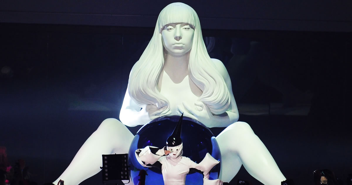 Lady Gaga em Portugal, no MEO Arena, a 10 de Novembro