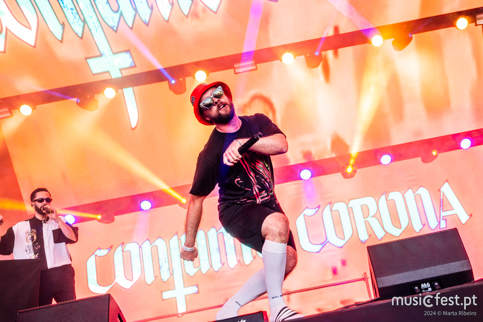 Vê aqui todas as fotos de Conjunto Corona no NOS Alive'24