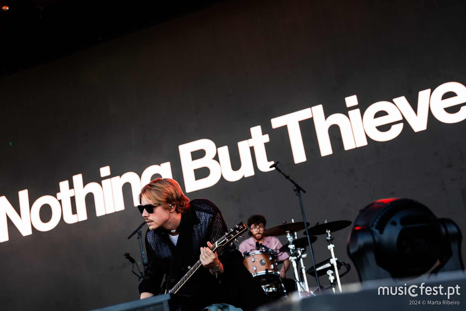 Vê aqui todas as fotos de Nothing But Thieves no NOS Alive'24