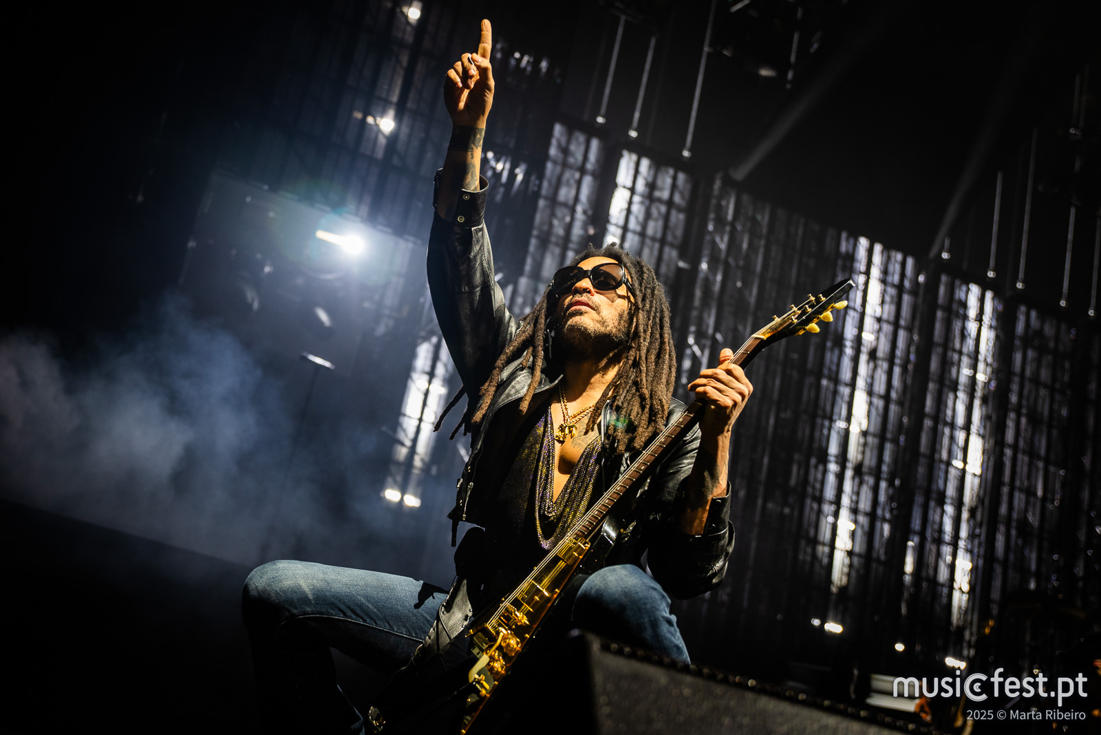 Rock poderoso, Funk sexy e, sim, recordações dos 90’s: Lenny Kravitz incendeia palco da MEO Arena